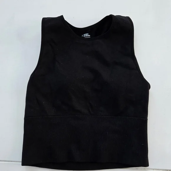 Women's Black leggings and cropped shirt size small - Picture 7 of 11